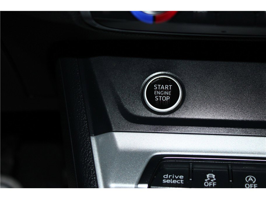 Used 2024 Audi Q3 2.0T Premium image 32