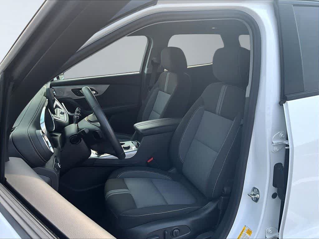 Used 2024 Chevrolet Blazer LT w/ Convenience Package AWD/4WD image 23