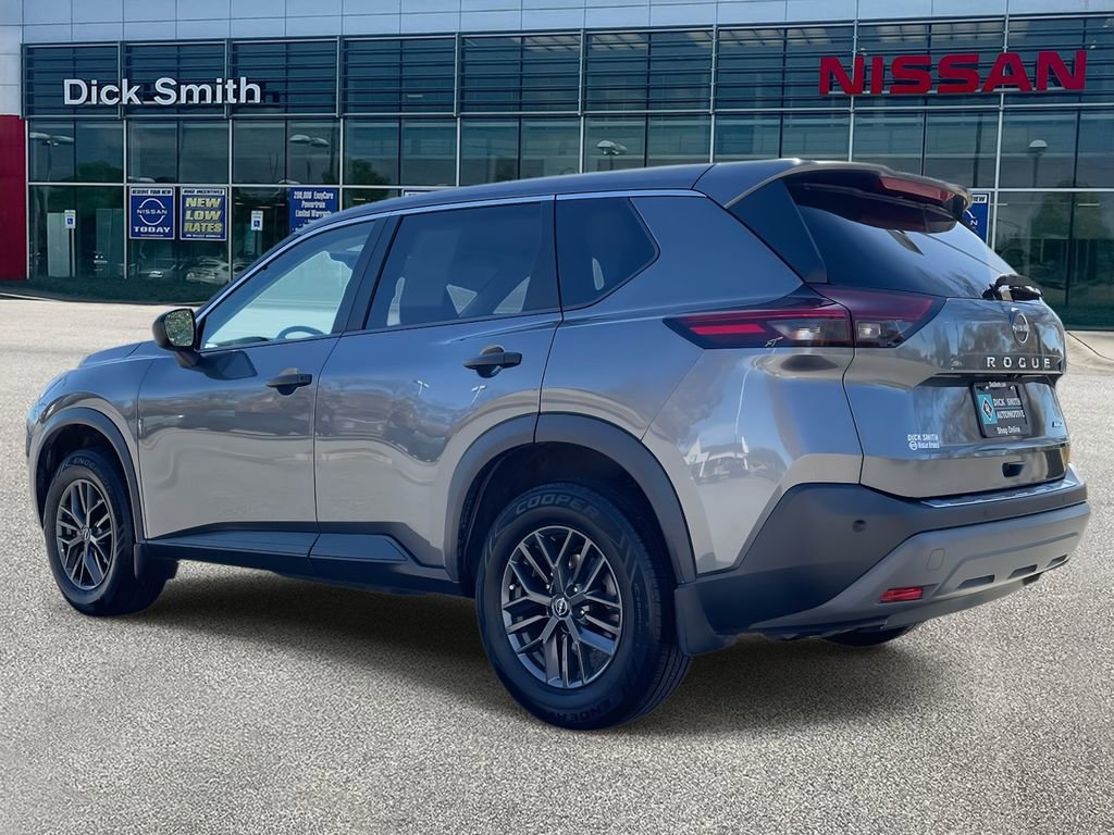 Used 2023 Nissan Rogue S AWD/4WD image 4