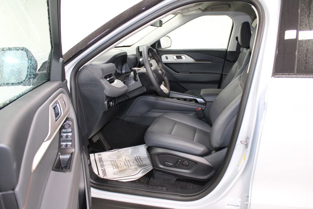 New 2026 Ford Explorer Active w/ Active Comfort Package image 21