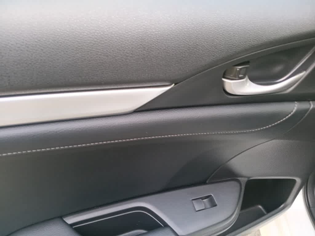 Used 2019 Honda Civic Touring image 20
