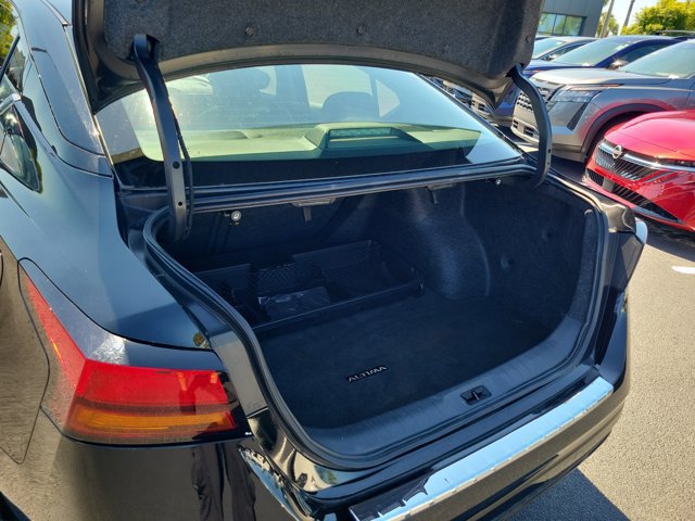 Certified 2025 Nissan Altima 2.5 SR FWD image 11