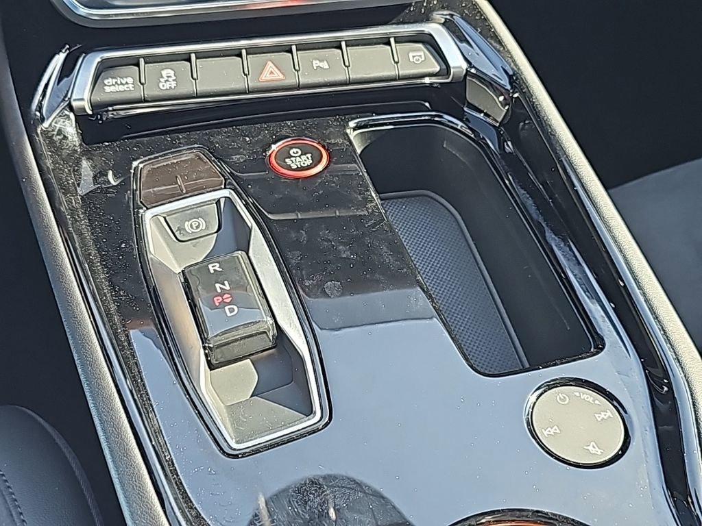 Used 2023 Audi e-tron GT Premium Plus image 7