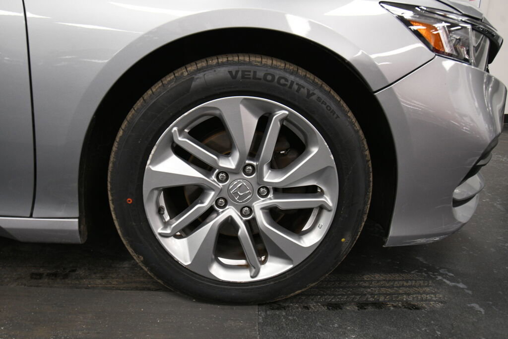 Used 2019 Honda Accord LX image 29
