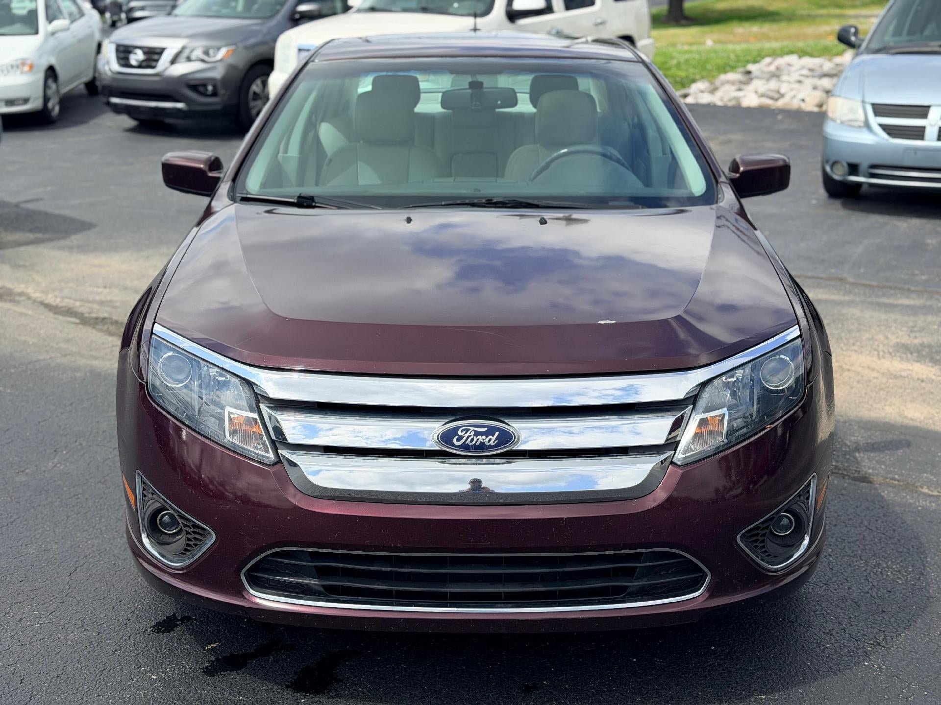 Used 2016 Ford Fusion Titanium FWD image 2