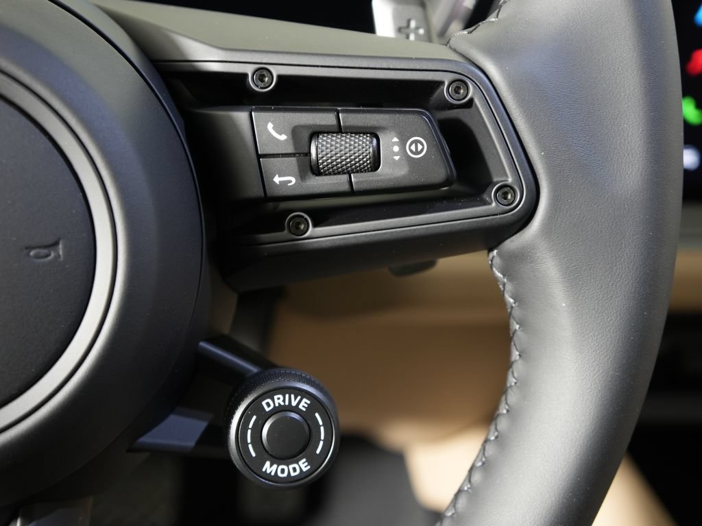 Certified 2026 Porsche Cayenne E-Hybrid AWD/4WD image 27