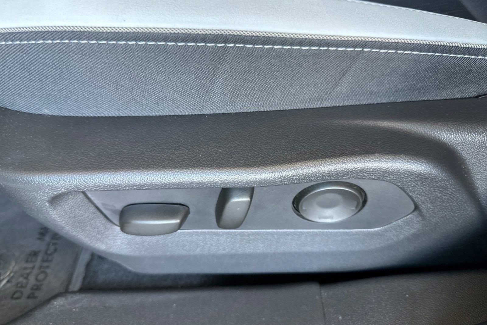 Used 2024 Buick Envision Sport Touring AWD/4WD image 8