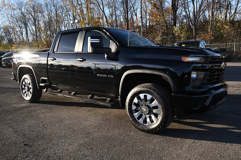Used 2025 Chevrolet Silverado 2500 Custom w/ Custom Value Package