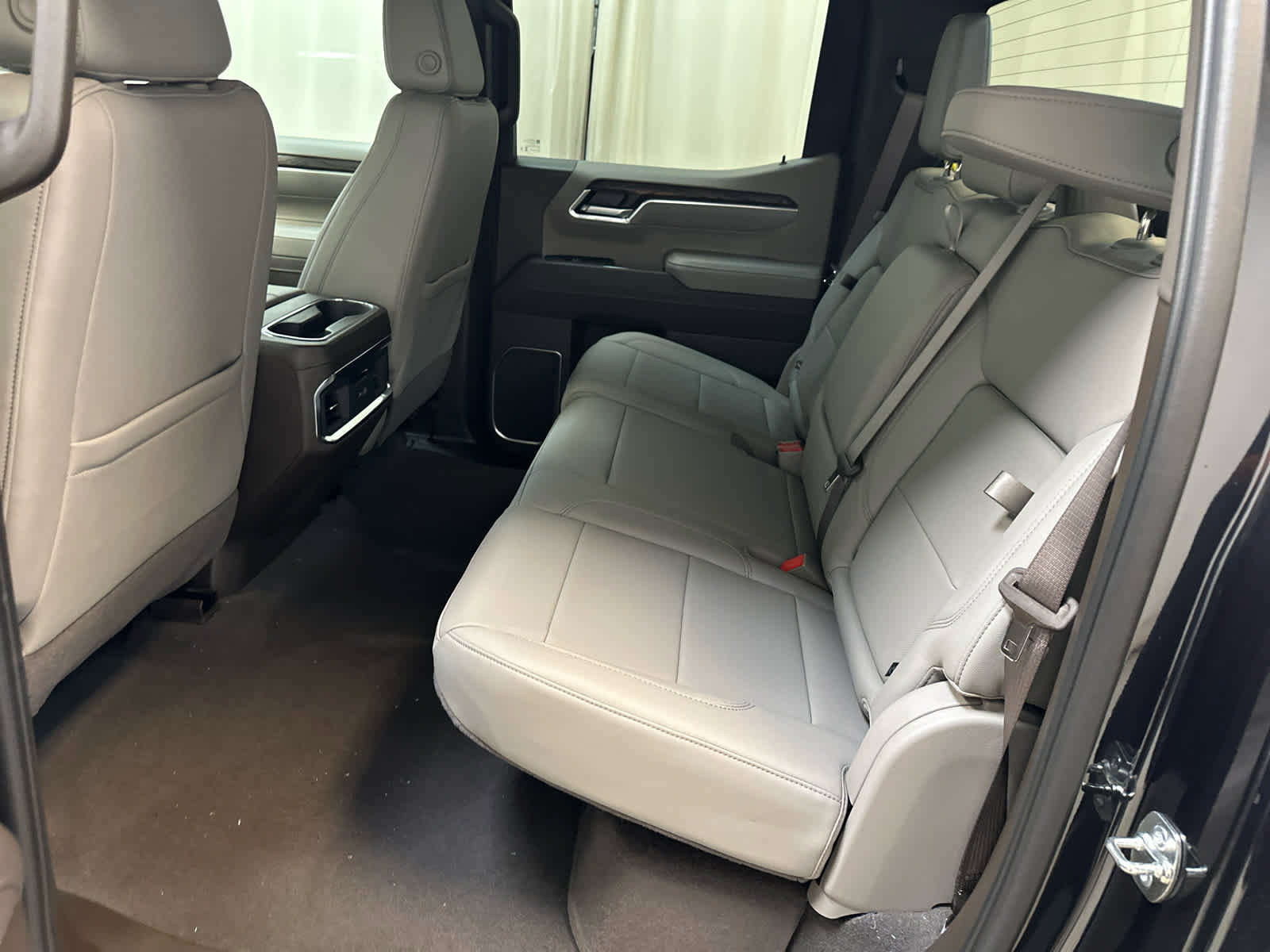 New 2026 GMC Sierra 1500 SLT w/ SLT Convenience Package image 12