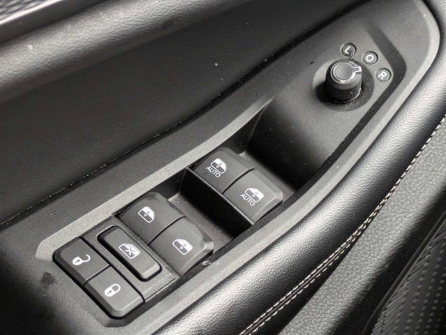 Used 2023 Jeep Grand Cherokee L Laredo AWD/4WD image 25
