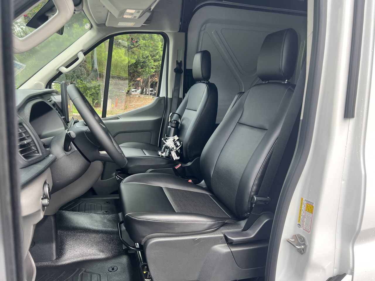 New 2026 Ford Transit 250 148 Medium Roof w/ Load Area Protection Package RWD image 14