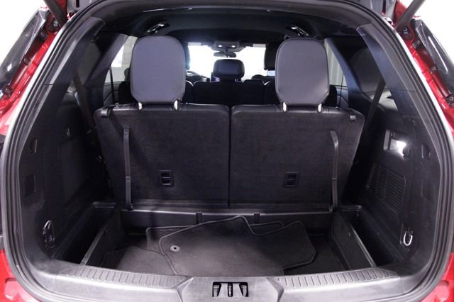 Used 2025 Ford Explorer ST-Line w/ ST-Line Street Pack AWD/4WD image 21