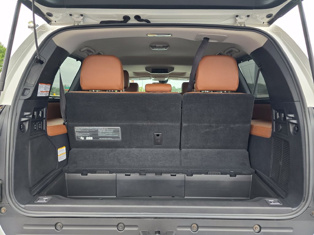 Used 2018 Toyota Sequoia Platinum AWD/4WD image 23