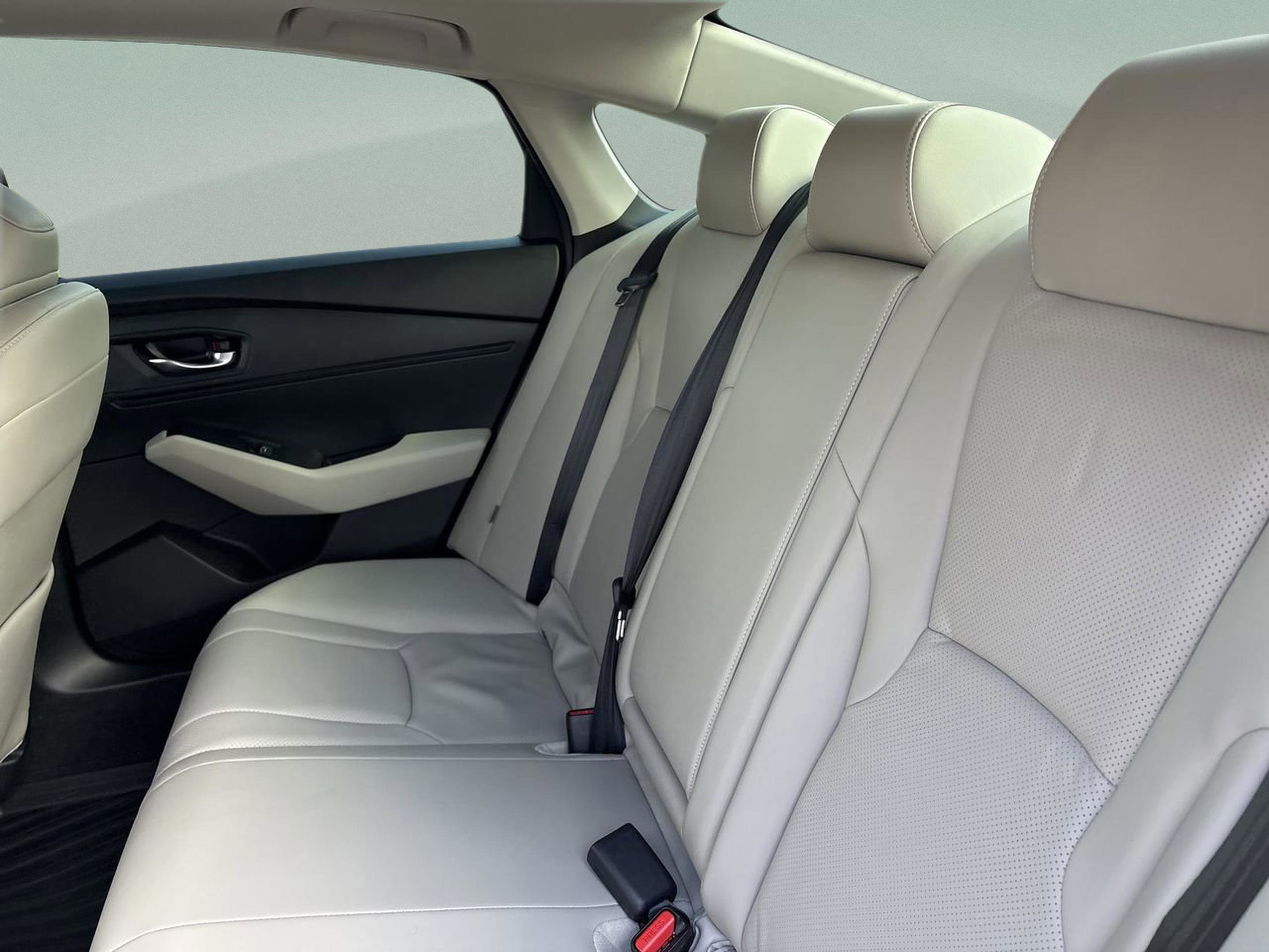 Used 2025 Honda Accord EX-L image 17