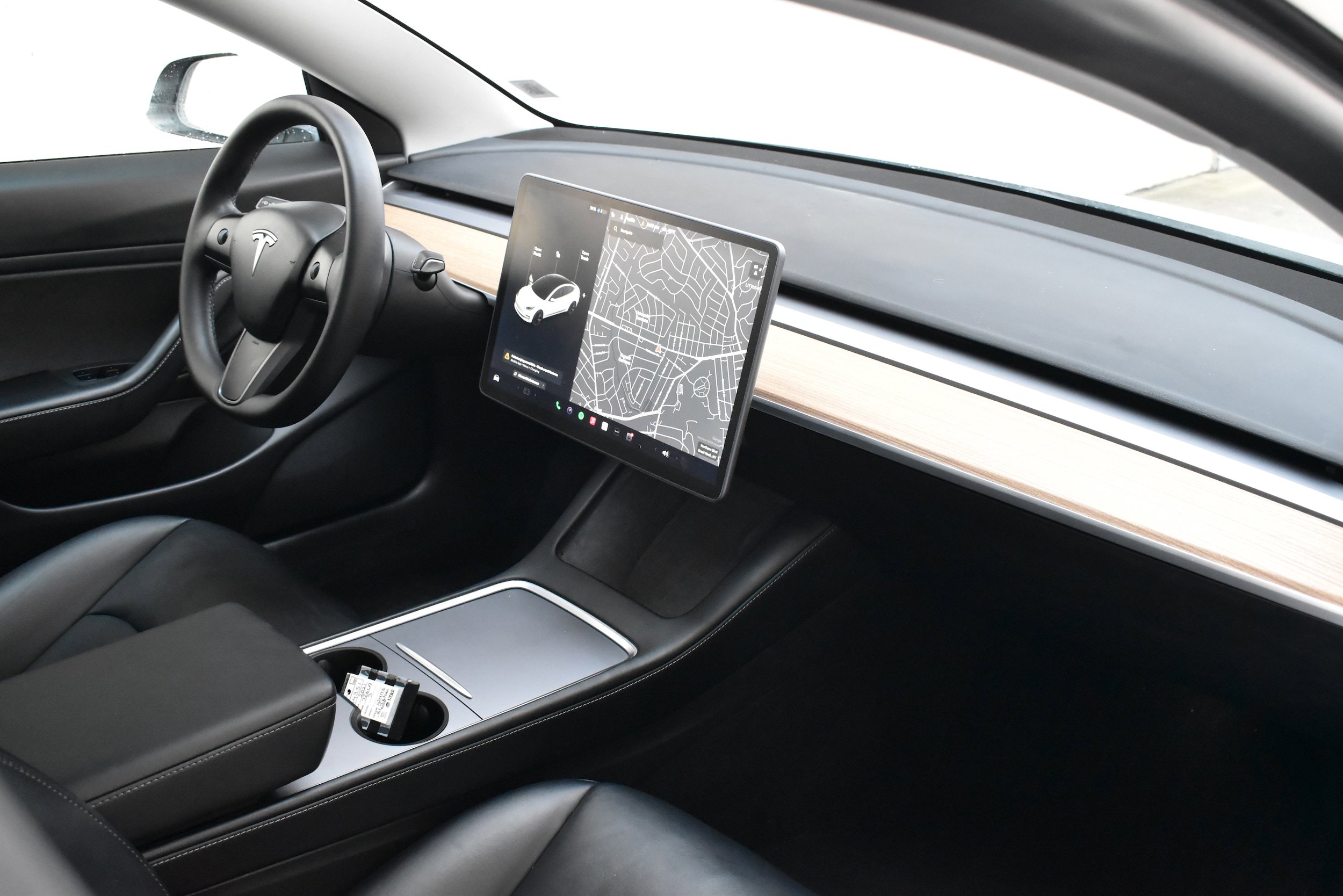 Used 2020 Tesla Model 3 Standard Range Plus RWD image 26
