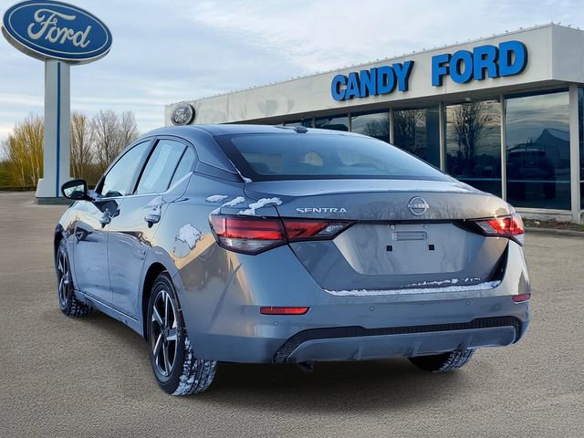 Used 2025 Nissan Sentra SV image 3