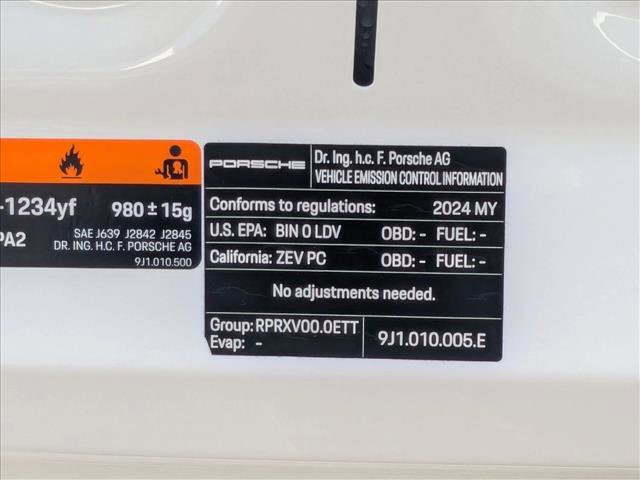 Used 2024 Porsche Taycan 4S image 27