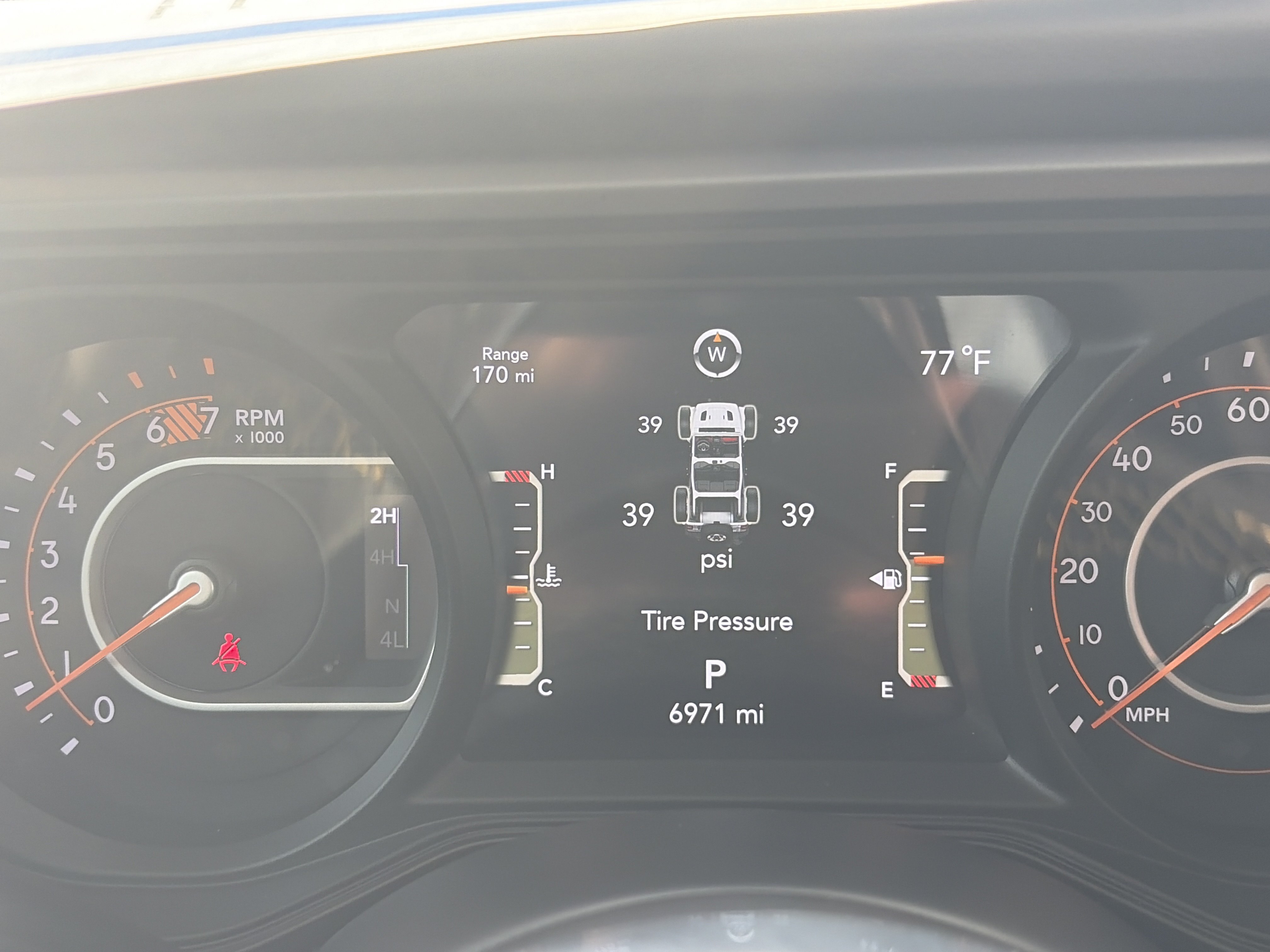 Used 2024 Jeep Wrangler Unlimited Sahara w/ Technology Group AWD/4WD image 23
