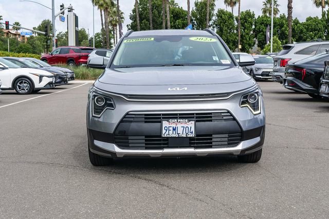 Used 2023 Kia Niro EX image 3