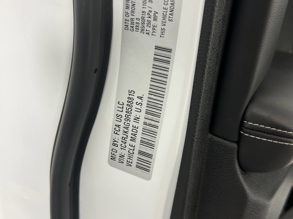 Certified 2024 Jeep Grand Cherokee L Laredo w/ Luxury Tech Group I image 36