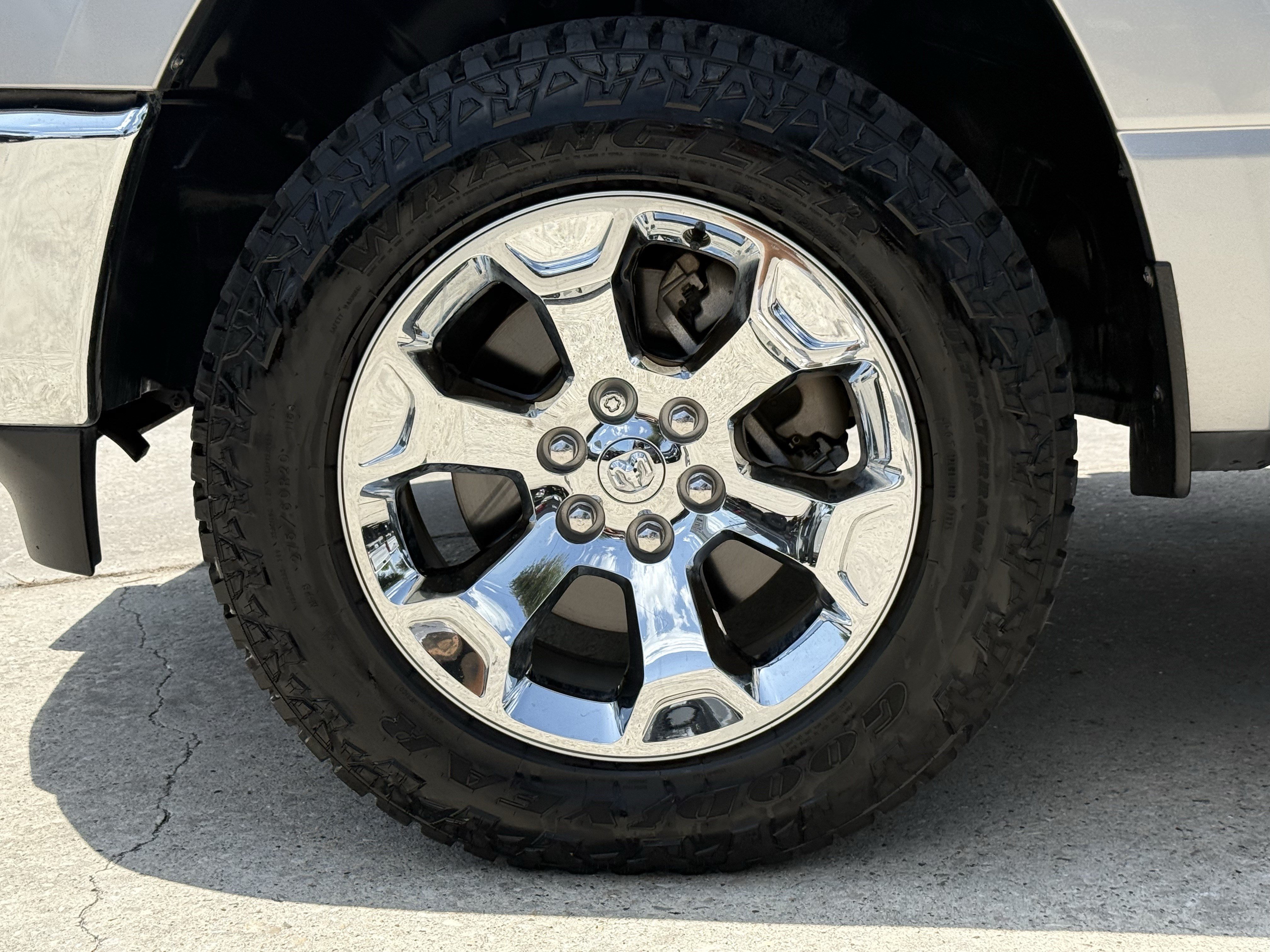 Used 2022 RAM 1500 Lone Star AWD/4WD image 12