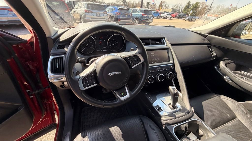 Used 2020 Jaguar E-PACE Base image 9