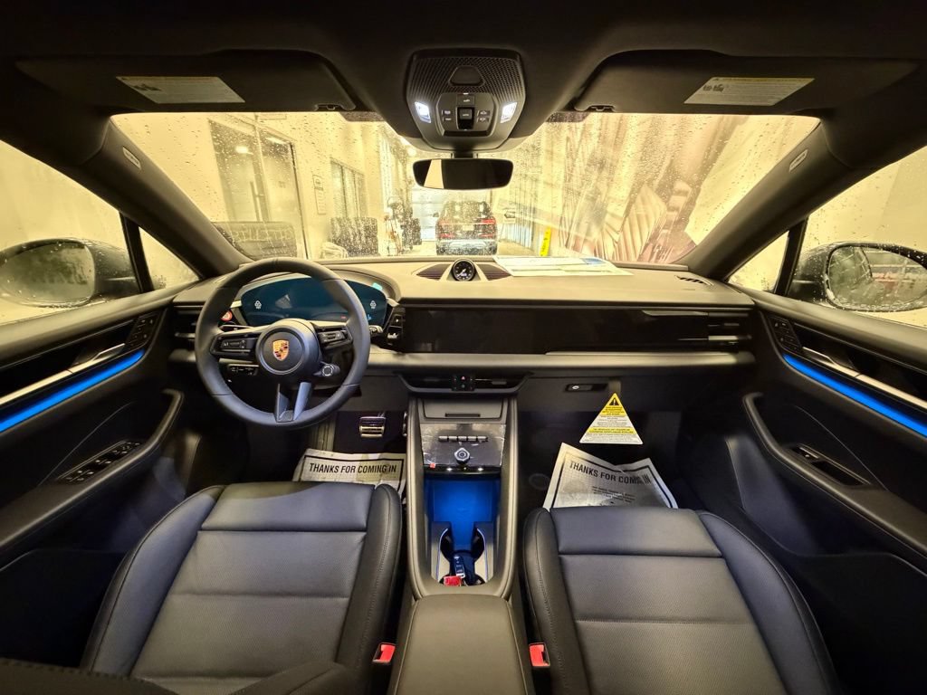 New 2025 Porsche Macan 4S Electric AWD/4WD image 14
