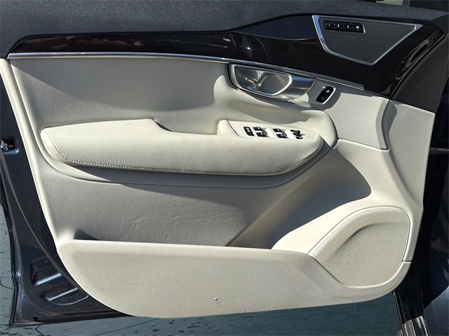 Used 2019 Volvo XC90 T6 Momentum image 23