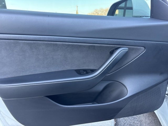 Used 2020 Tesla Model 3 Standard Range image 20