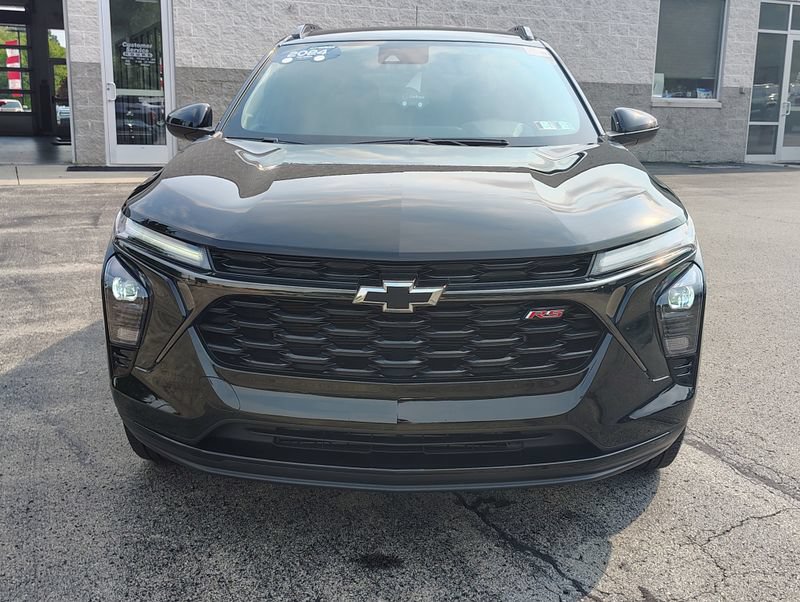 Certified 2024 Chevrolet Trax RS FWD image 3