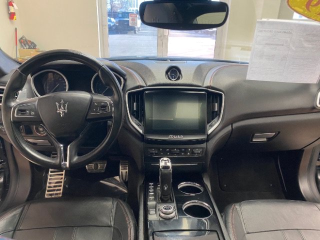 Used 2019 Maserati Ghibli S GranSport RWD image 21