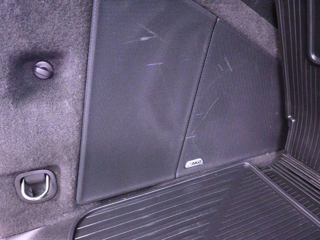 Used 2024 Cadillac Escalade Premium Luxury w/ Performance Package image 30