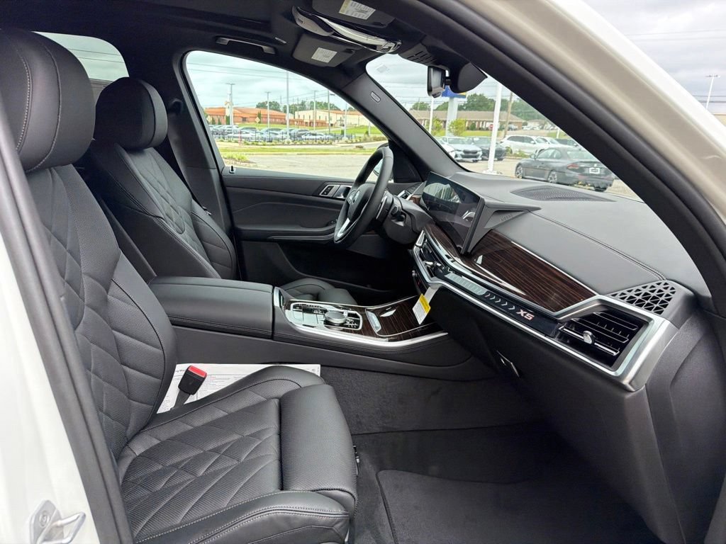 New 2026 BMW X5 sDrive40i w/ Parking Assistance Package RWD image 25