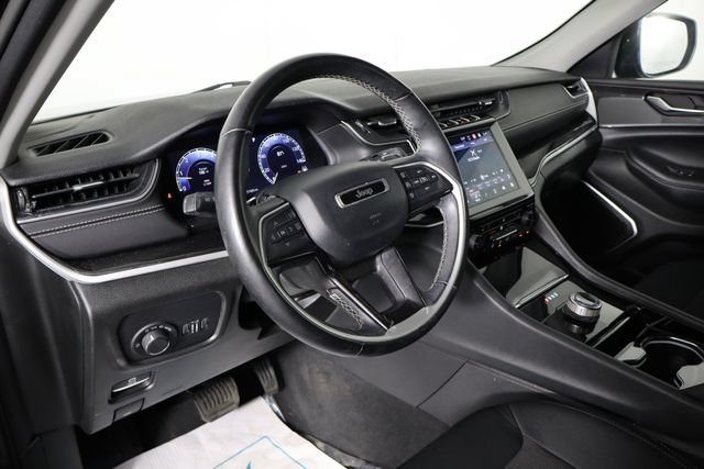 Used 2022 Jeep Grand Cherokee L Laredo w/ Luxury Tech Group I AWD/4WD image 24