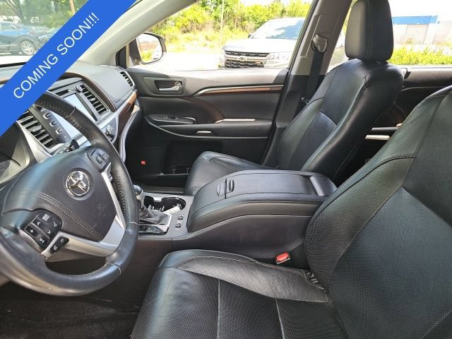 Used 2016 Toyota Highlander Limited AWD/4WD image 13