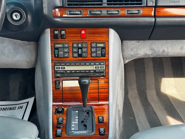 Used 1992 Mercedes-Benz 300 SE image 21