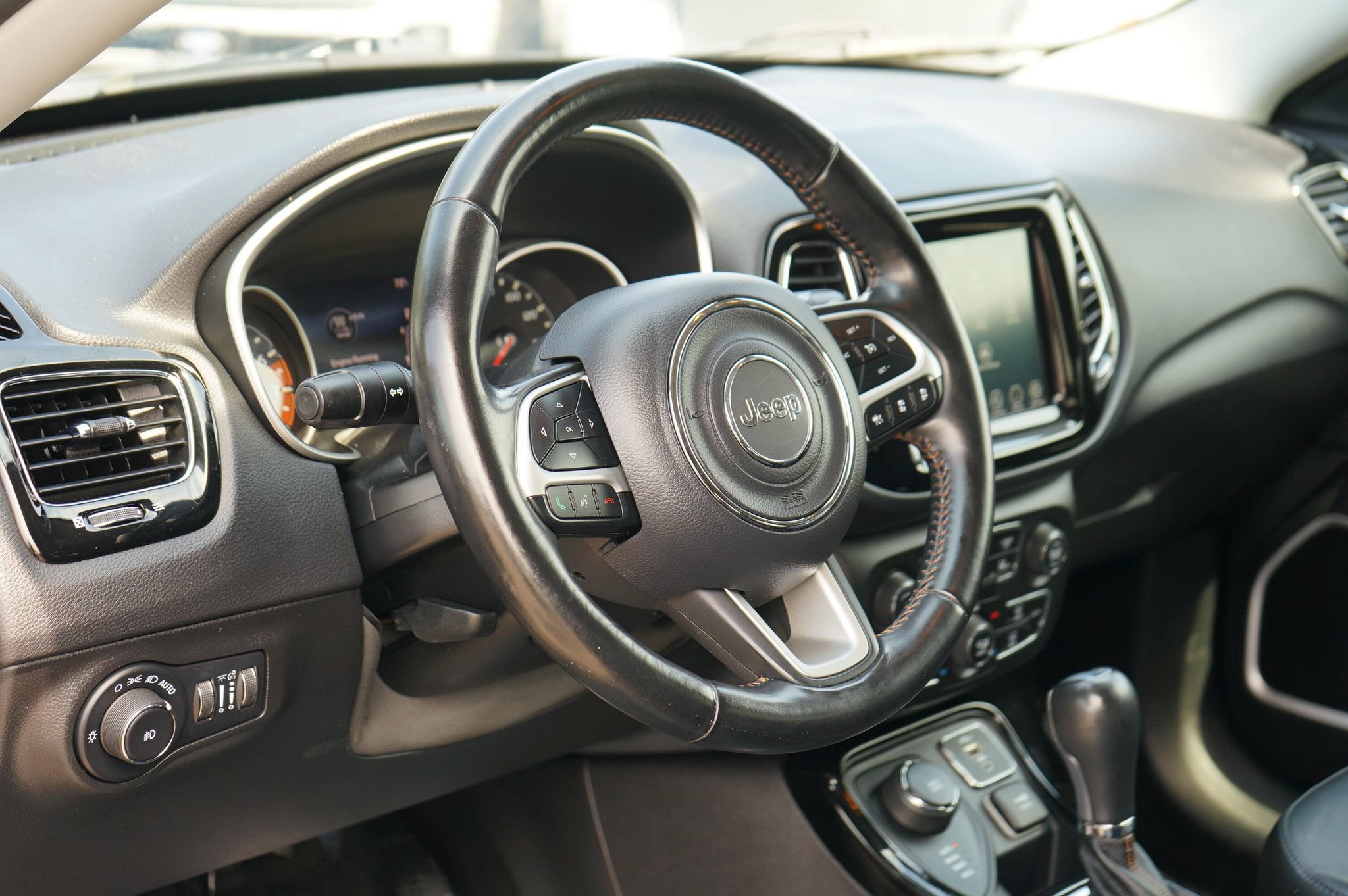Used 2021 Jeep Compass Limited AWD/4WD image 11