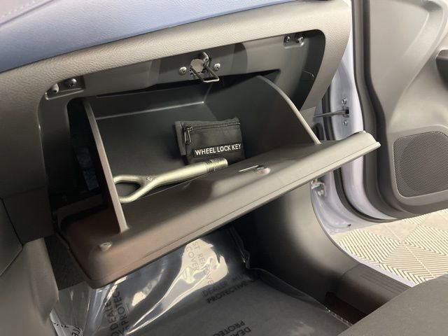 New 2025 Nissan Versa SV w/ Trunk Package image 35