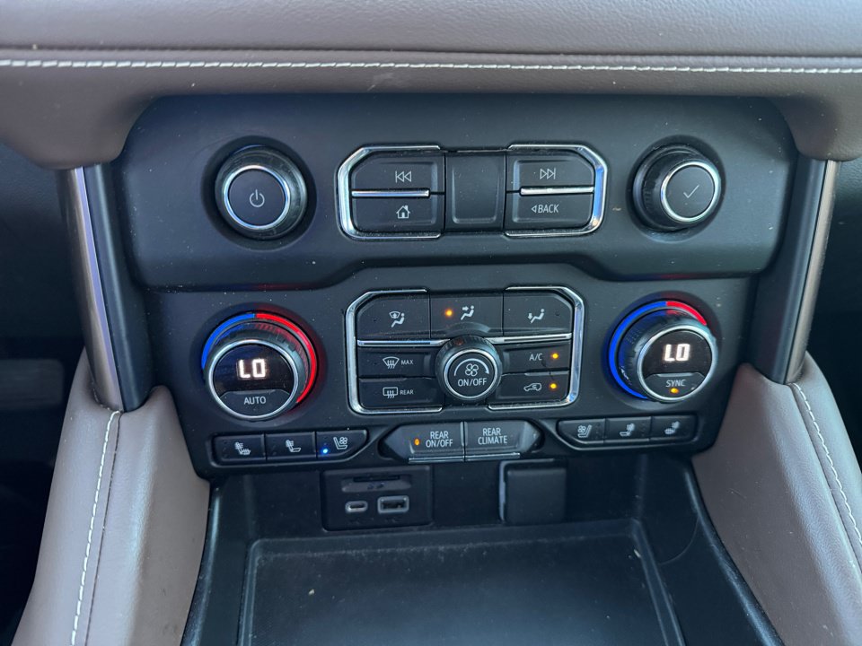 Used 2021 Chevrolet Tahoe High Country AWD/4WD image 22