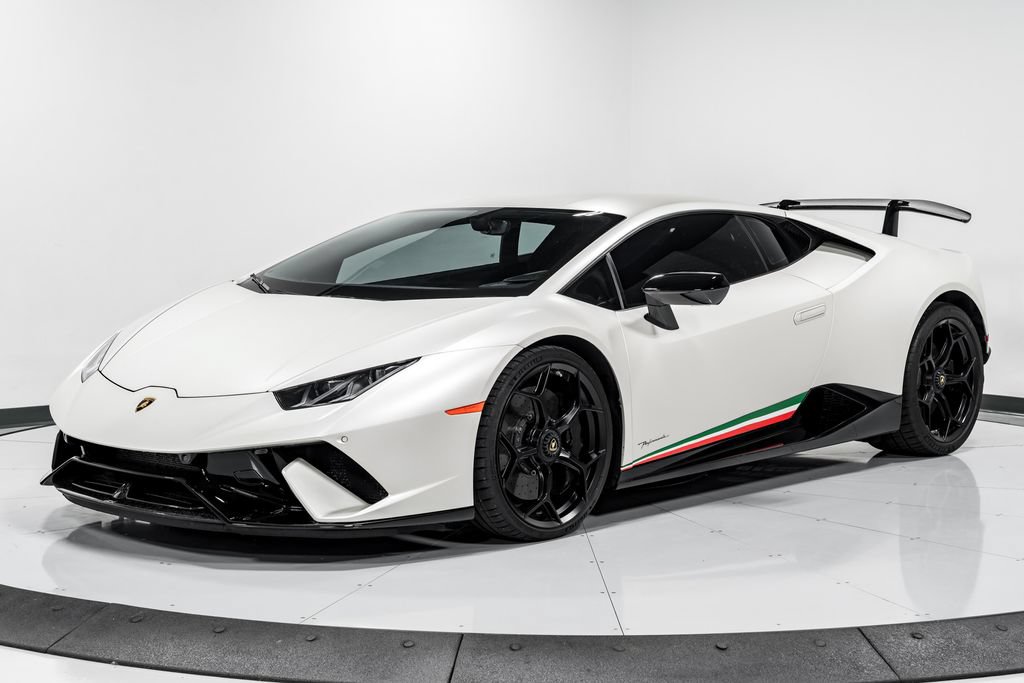 Used 2018 Lamborghini Huracan Performante AWD/4WD image 7