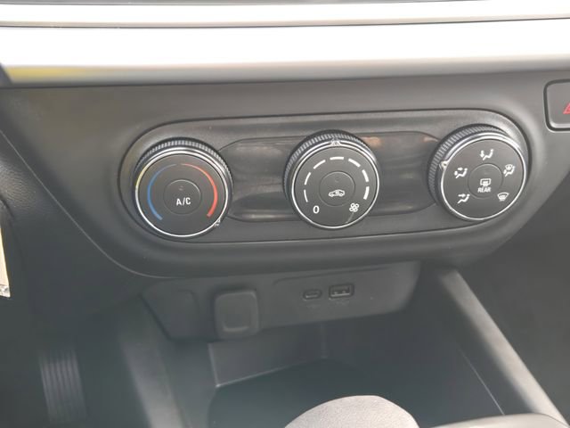 Certified 2024 Chevrolet Trax LS image 29