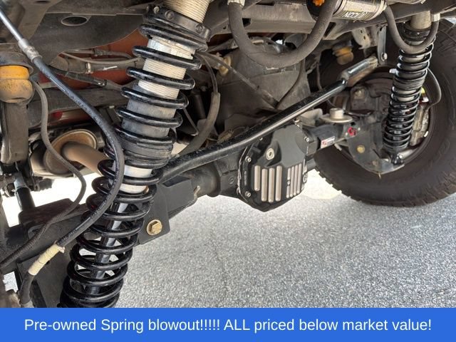 Used 2018 Jeep Wrangler Rubicon w/ Cold Weather Group AWD/4WD image 26