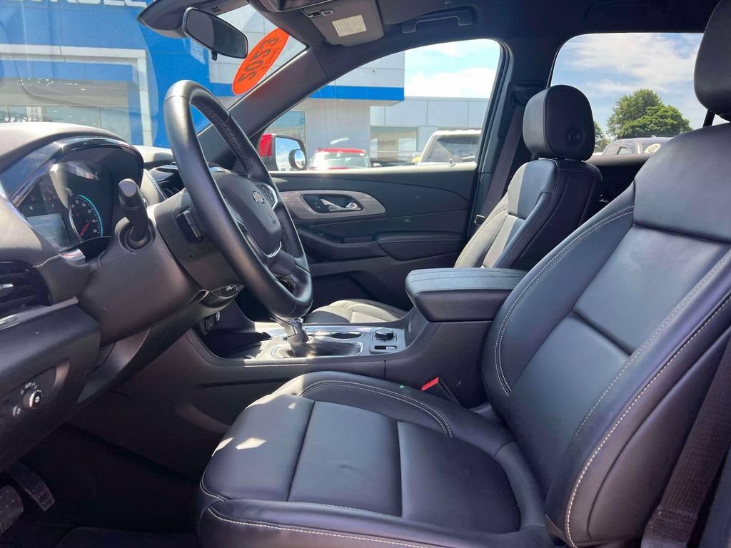 Used 2023 Chevrolet Traverse LT AWD/4WD image 17