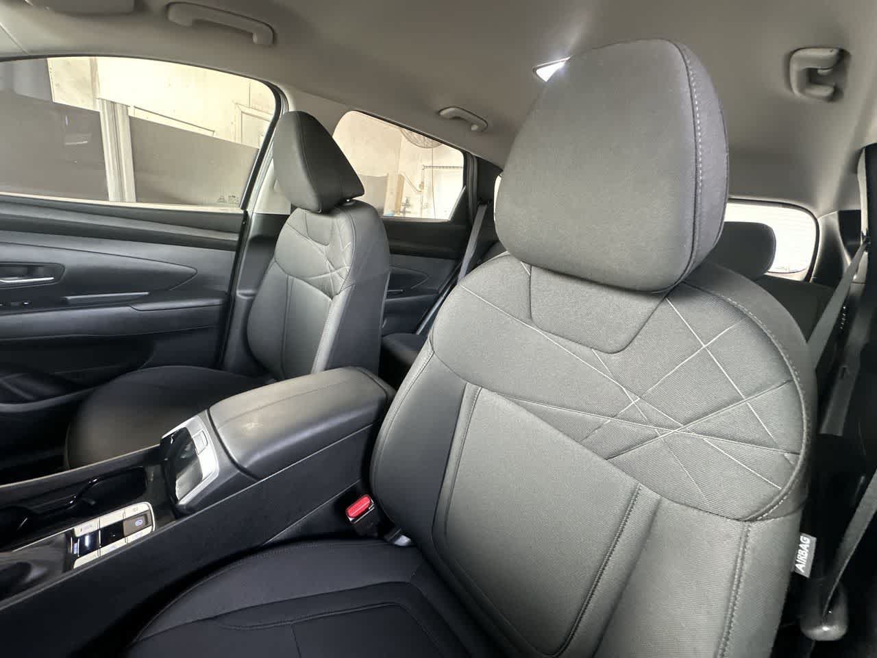 Used 2026 Hyundai Tucson SE FWD image 14