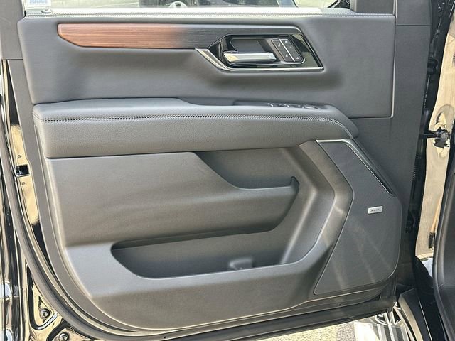 New 2026 GMC Yukon XL Denali w/ Denali Reserve Package image 20