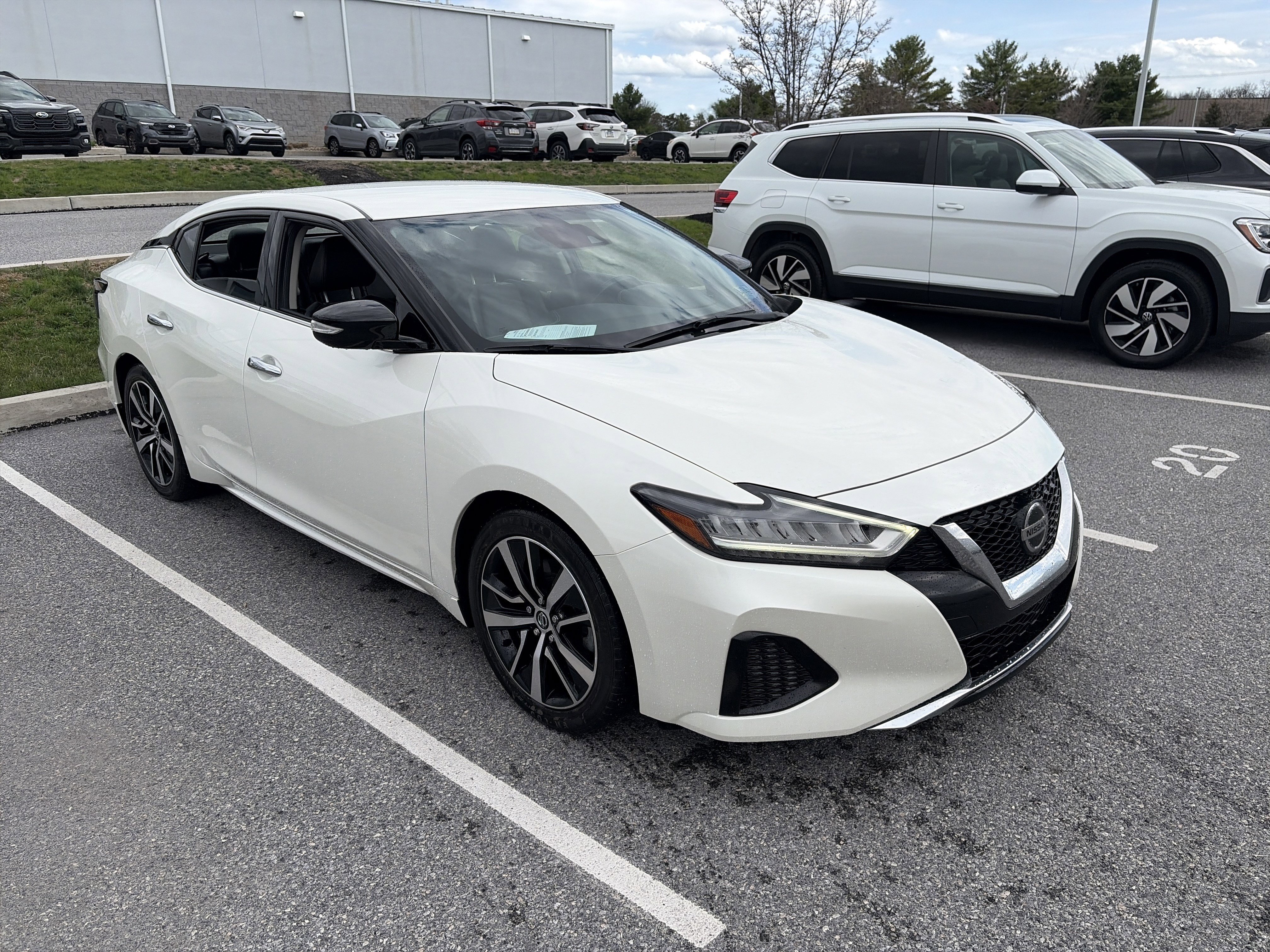 Used 2021 Nissan Maxima 3.5 SV w/ Floor Mat Group image 3