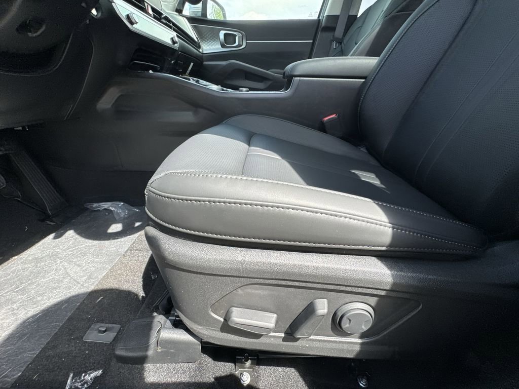 New 2026 Kia Sorento EX AWD/4WD image 12