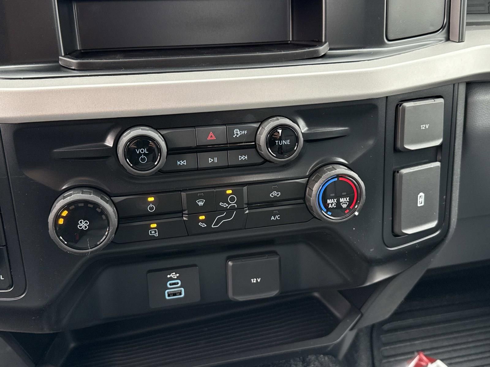 New 2026 Ford F250 XL w/ XL Off-Road Package image 16