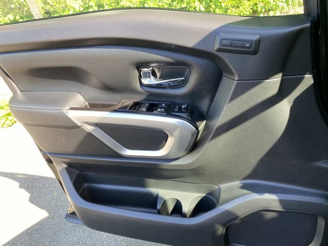 Used 2019 Nissan Titan SL AWD/4WD image 18