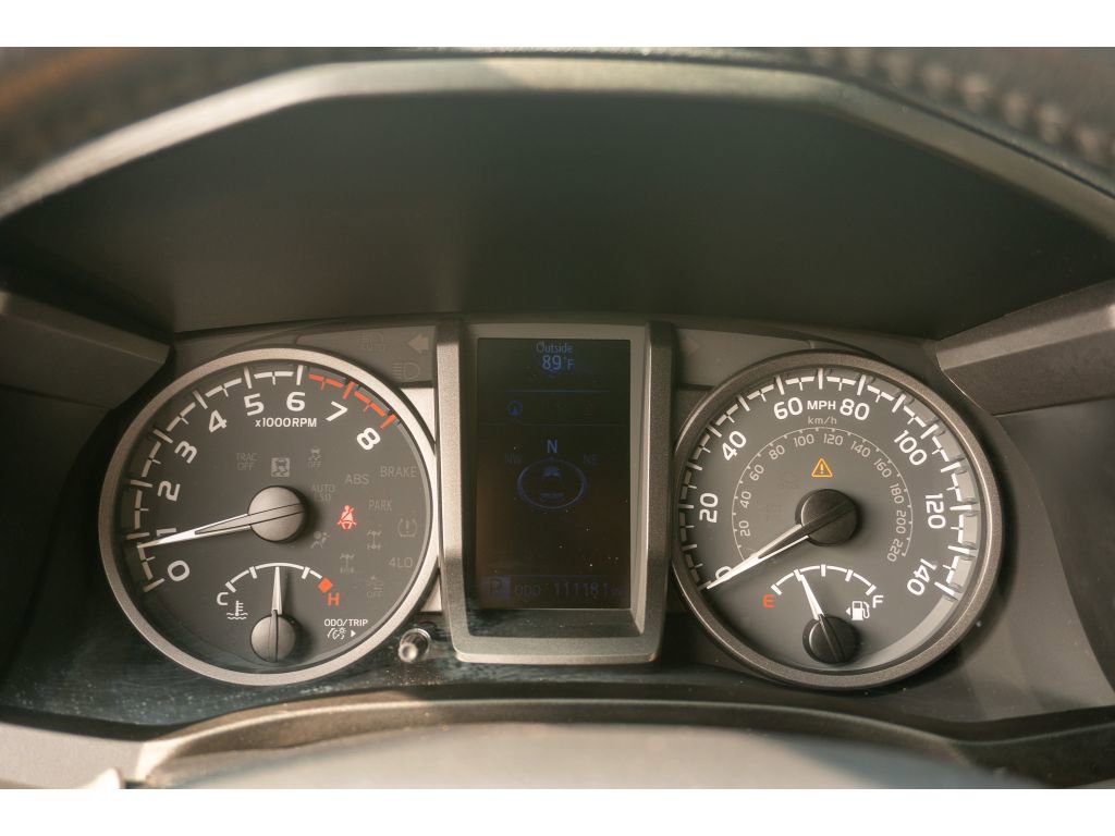 Used 2020 Toyota Tacoma TRD Sport w/ TRD Premium Sport Package AWD/4WD image 22